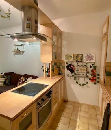 Lovely Apartment In The Centre, Street Level And Inner Yard Helsingfors Exteriör bild