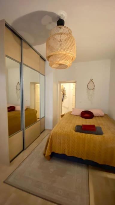 Lovely Apartment In The Centre, Street Level And Inner Yard Helsingfors Exteriör bild