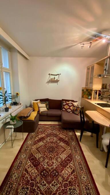 Lovely Apartment In The Centre, Street Level And Inner Yard Helsingfors Exteriör bild